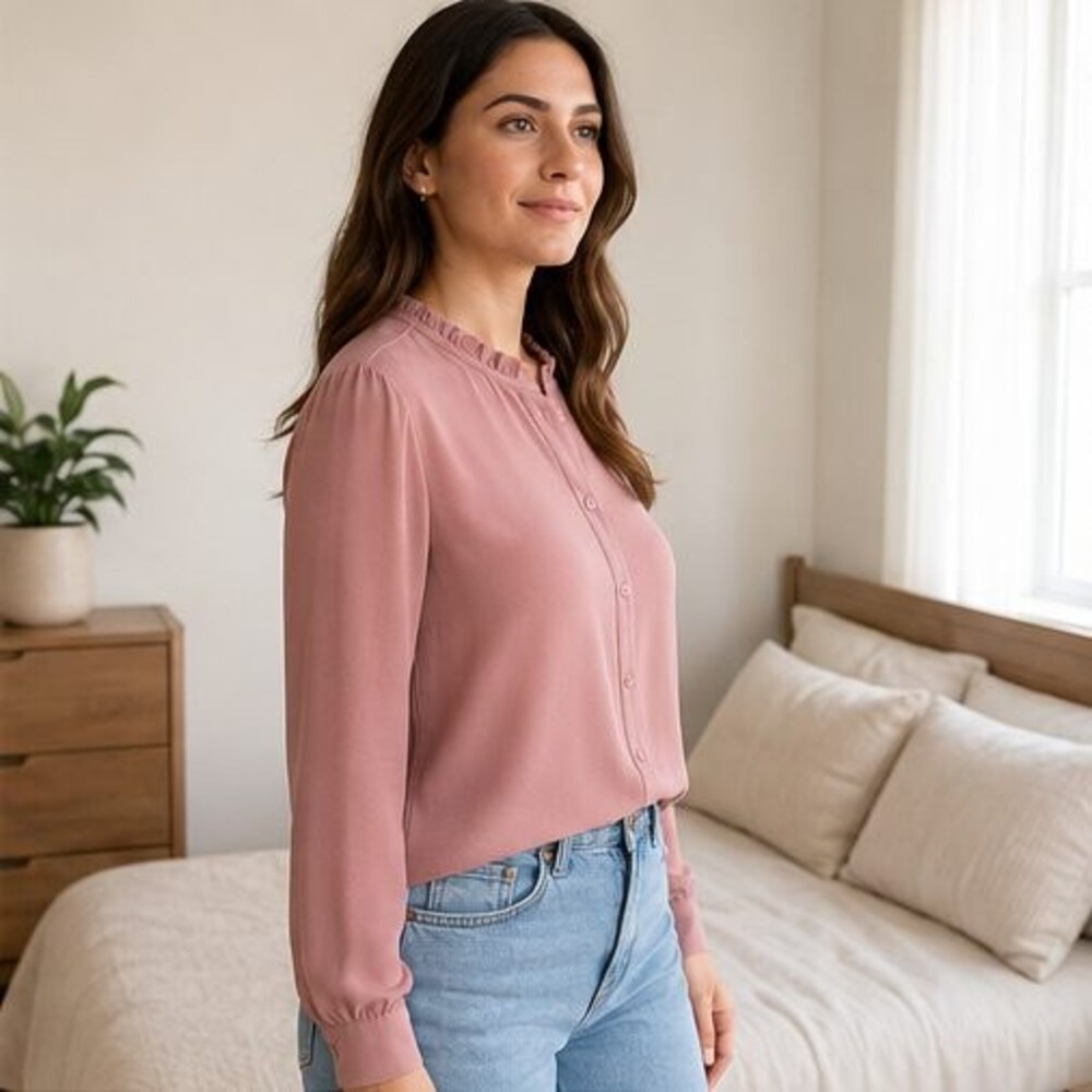 Rose Ruffle Collar Blouse - Picture 3 of 6